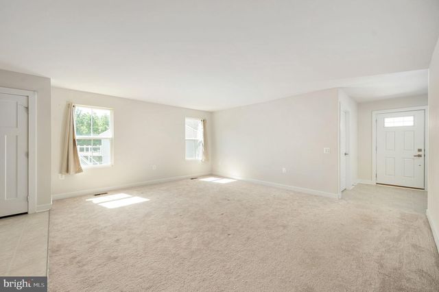 7106 BAGPIPE LN, King George, VA 22485