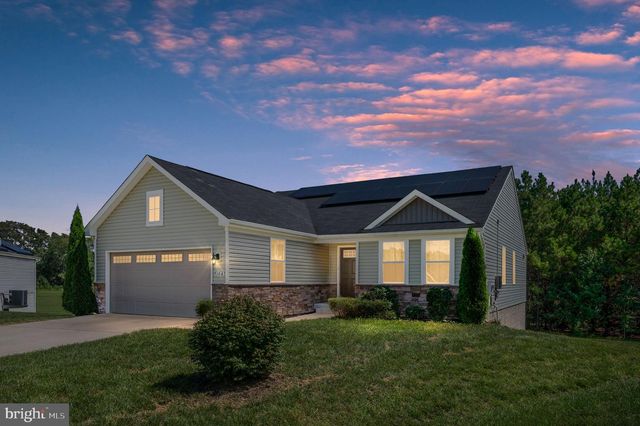 7106 BAGPIPE LN, King George, VA 22485