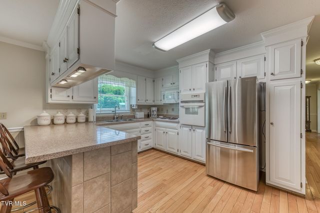 19166 Stone Mountain Road, Abingdon, VA 24210