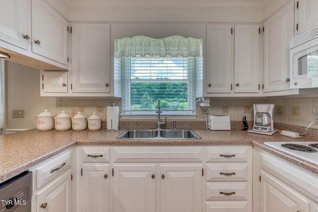 19166 Stone Mountain Road, Abingdon, VA 24210
