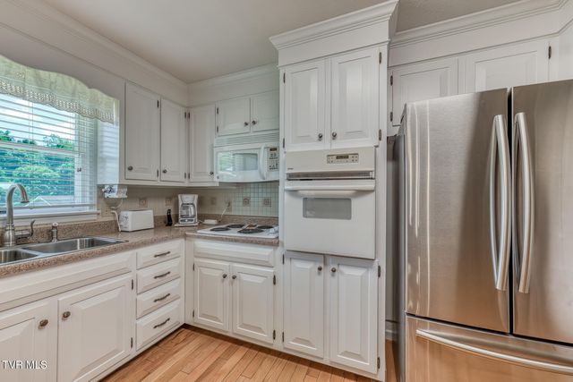 19166 Stone Mountain Road, Abingdon, VA 24210