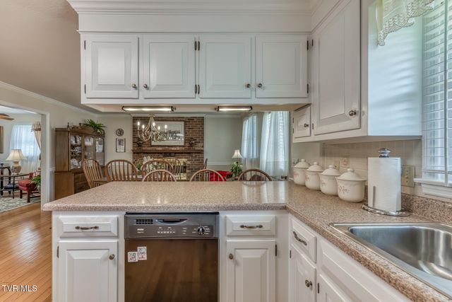 19166 Stone Mountain Road, Abingdon, VA 24210