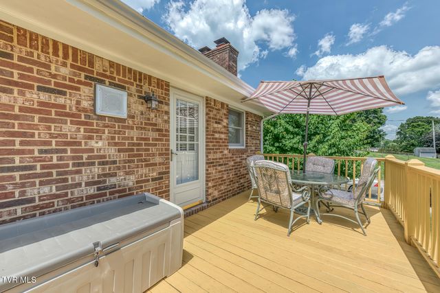 19166 Stone Mountain Road, Abingdon, VA 24210