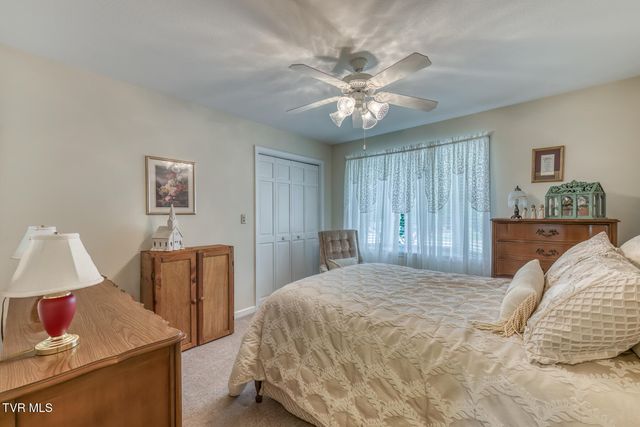 19166 Stone Mountain Road, Abingdon, VA 24210