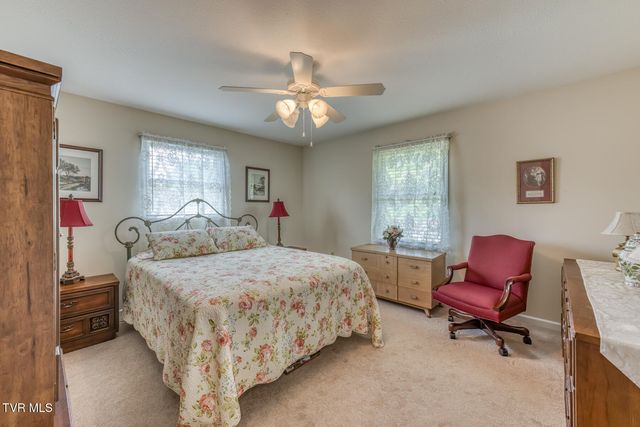 19166 Stone Mountain Road, Abingdon, VA 24210