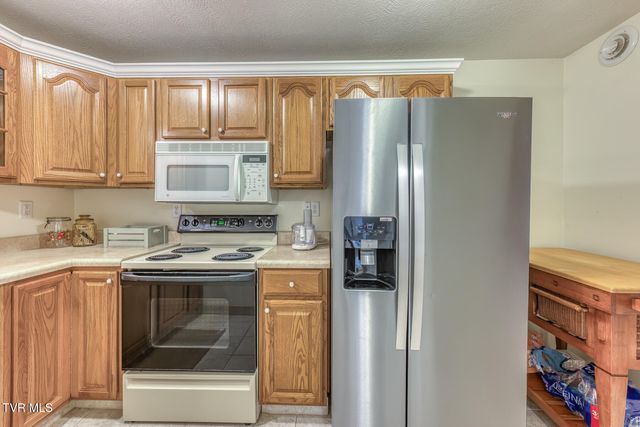 19166 Stone Mountain Road, Abingdon, VA 24210