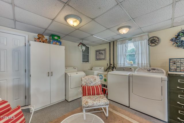 19166 Stone Mountain Road, Abingdon, VA 24210