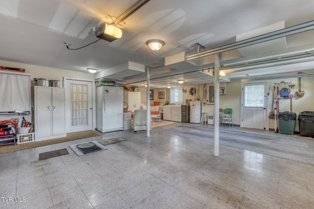 19166 Stone Mountain Road, Abingdon, VA 24210