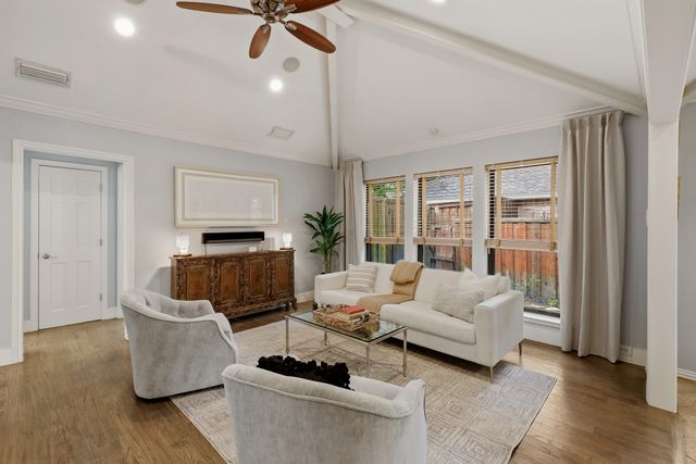 8710 Sanshire Avenue, Dallas, TX 75231