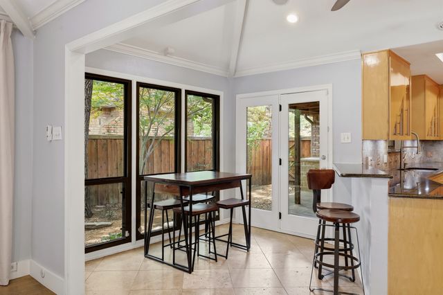 8710 Sanshire Avenue, Dallas, TX 75231