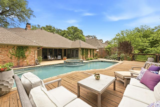 8710 Sanshire Avenue, Dallas, TX 75231