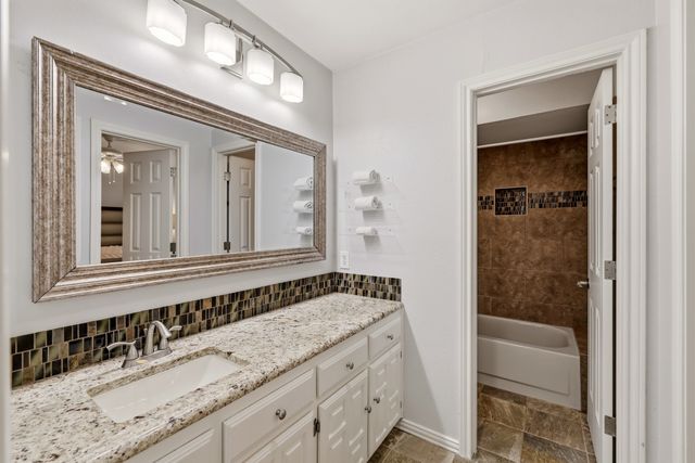 8710 Sanshire Avenue, Dallas, TX 75231
