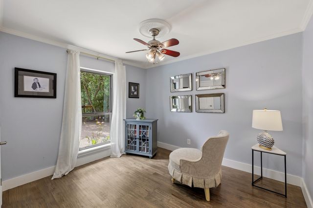 8710 Sanshire Avenue, Dallas, TX 75231