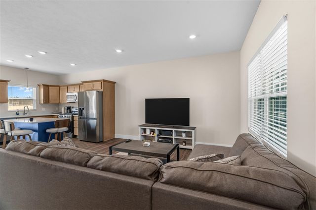 2521 Gray Wolf Way, Muskegon, MI 49444