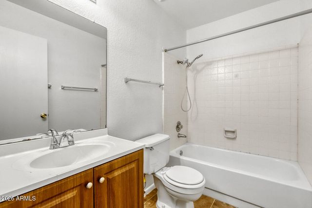 6304 E FAIRFIELD Street, Mesa, AZ 85205