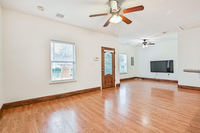 1209 11th Street, Galveston, TX 77550