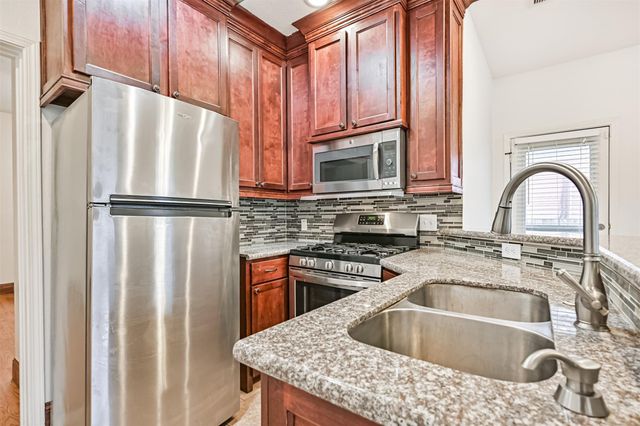 1209 11th Street, Galveston, TX 77550