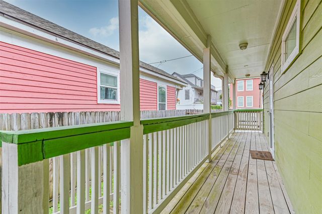 1209 11th Street, Galveston, TX 77550