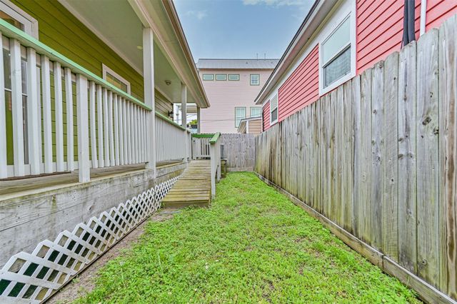 1209 11th Street, Galveston, TX 77550