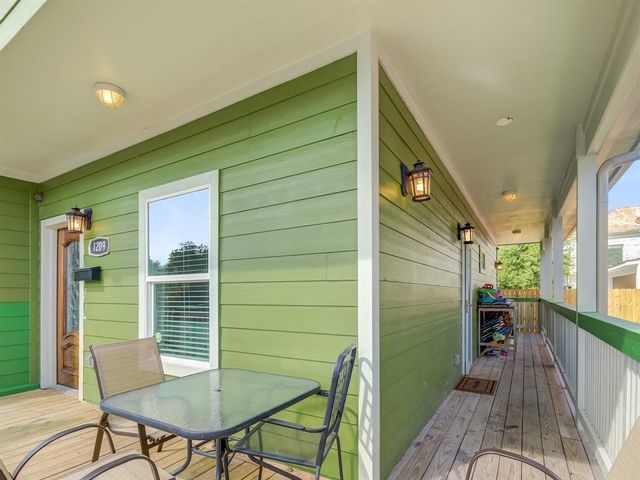 1209 11th Street, Galveston, TX 77550