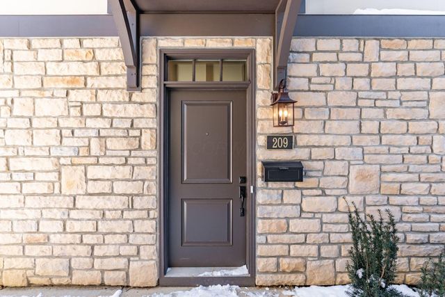 2015 W 5th Avenue, 211, Columbus, OH 43212