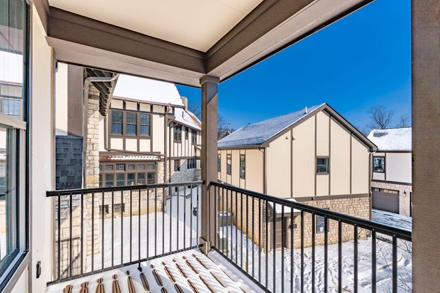 2015 W 5th Avenue, 211, Columbus, OH 43212