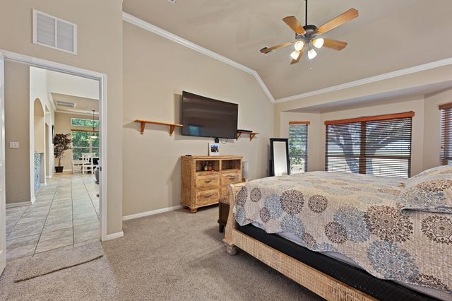 22140 Rose Grass LN, Spicewood, TX 78669