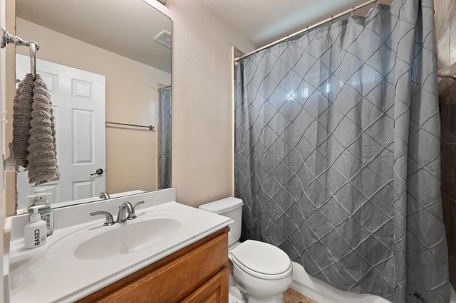 22140 Rose Grass LN, Spicewood, TX 78669
