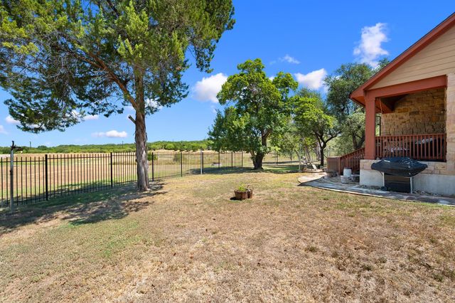 22140 Rose Grass LN, Spicewood, TX 78669
