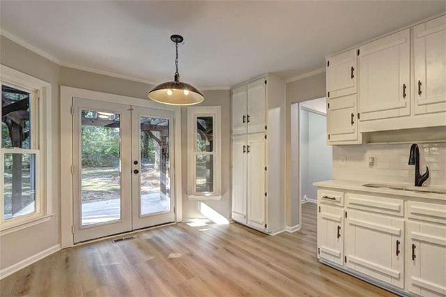 1879 Lake Chase Lane, Jonesboro, GA 30236