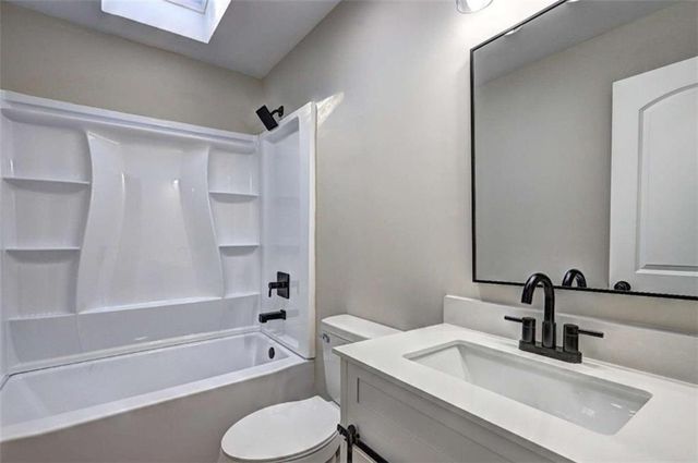 1879 Lake Chase Lane, Jonesboro, GA 30236