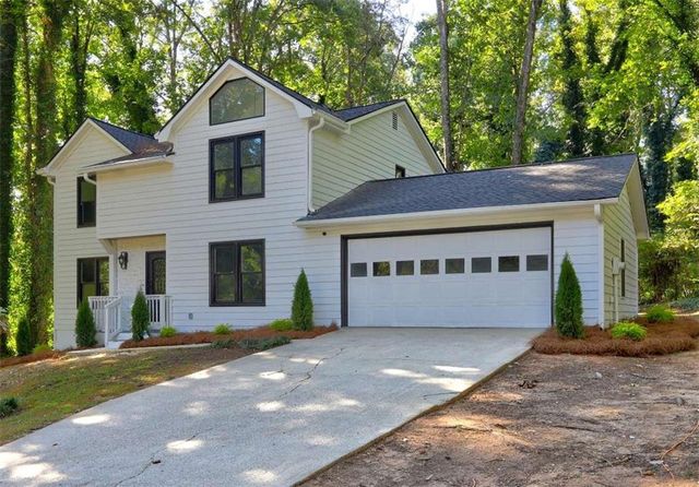 1879 Lake Chase Lane, Jonesboro, GA 30236