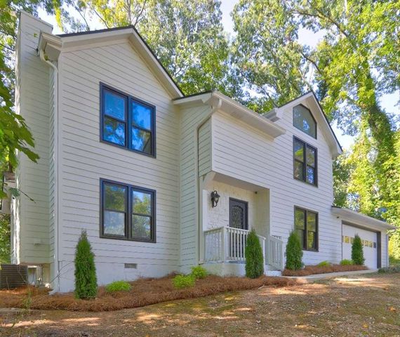 1879 Lake Chase Lane, Jonesboro, GA 30236