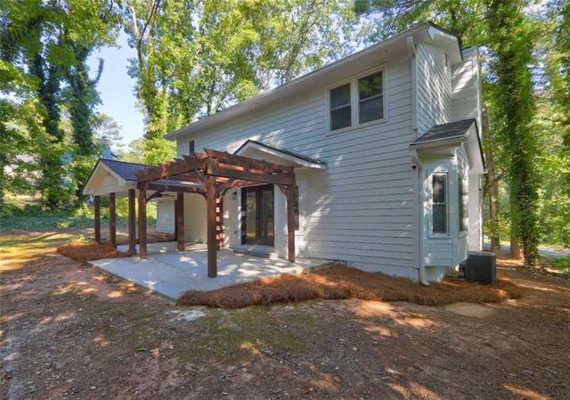 1879 Lake Chase Lane, Jonesboro, GA 30236