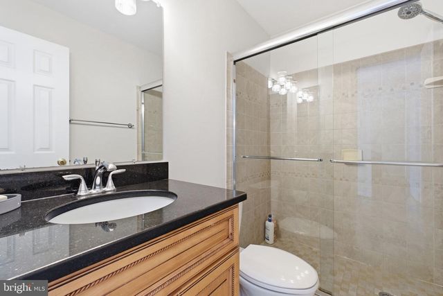 12005 MEADOWVILLE CT, Herndon, VA 20170