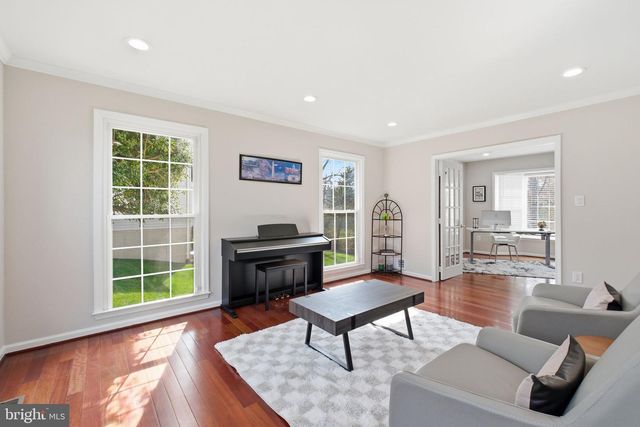 12005 MEADOWVILLE CT, Herndon, VA 20170