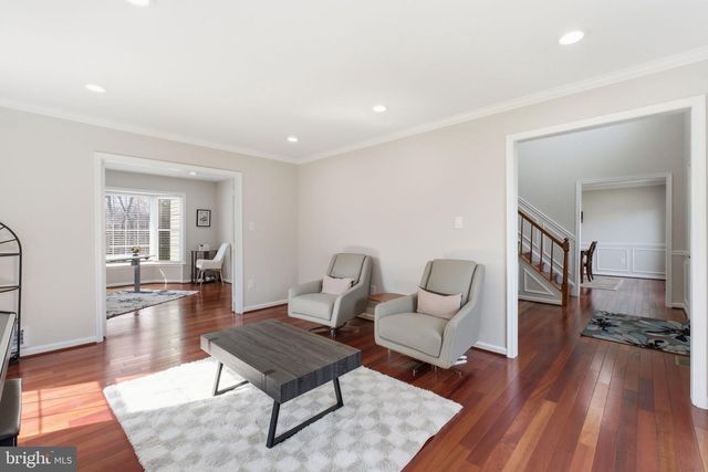 12005 MEADOWVILLE CT, Herndon, VA 20170