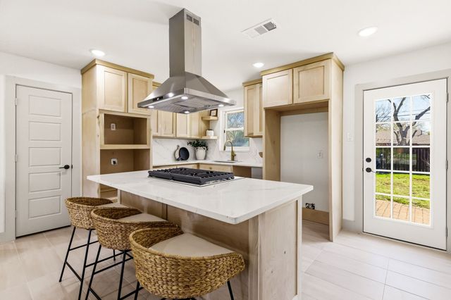 10060 San Lorenzo Drive, Dallas, TX 75228