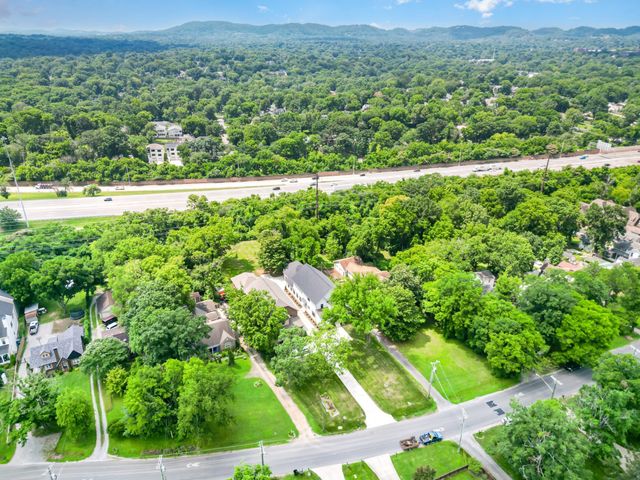 909B Gale Ln, Nashville, TN 37204