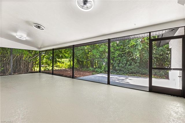 1911 Princess CT, Naples, FL 34110