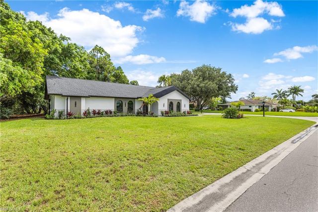 1911 Princess CT, Naples, FL 34110