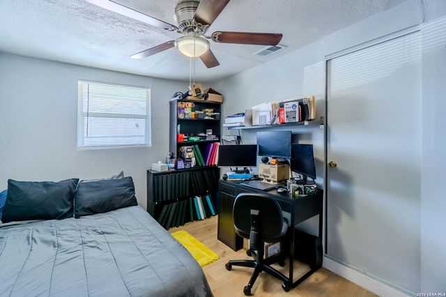 1203 Vickers, San Antonio, TX 78211