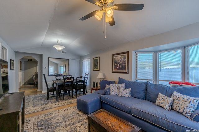 1203 Vickers, San Antonio, TX 78211