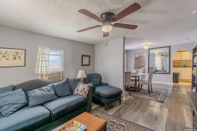 1203 Vickers, San Antonio, TX 78211