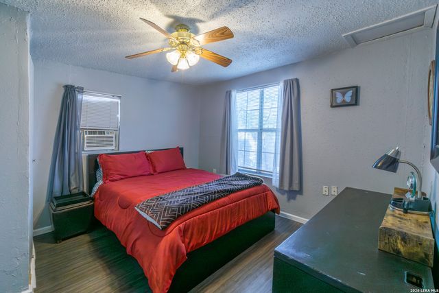 1203 Vickers, San Antonio, TX 78211