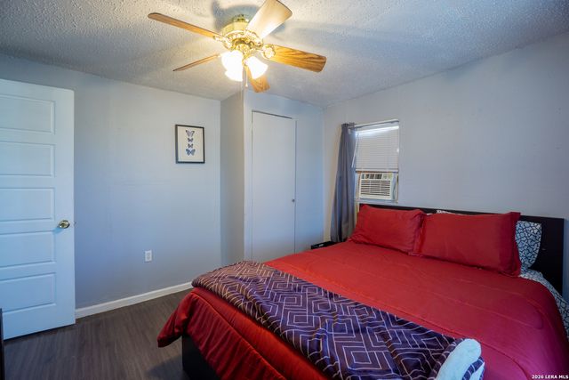 1203 Vickers, San Antonio, TX 78211