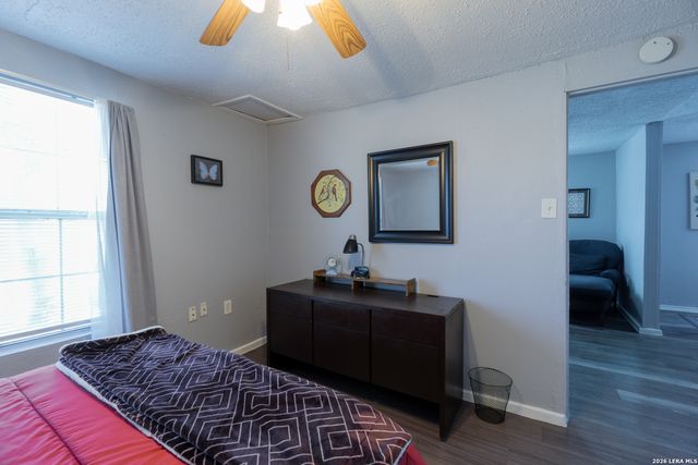 1203 Vickers, San Antonio, TX 78211