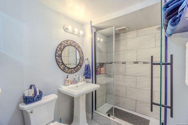 1203 Vickers, San Antonio, TX 78211