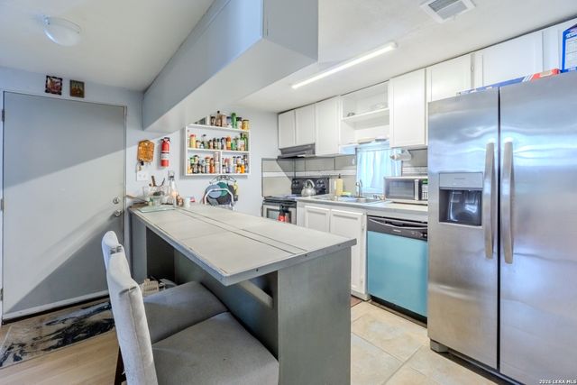 1203 Vickers, San Antonio, TX 78211