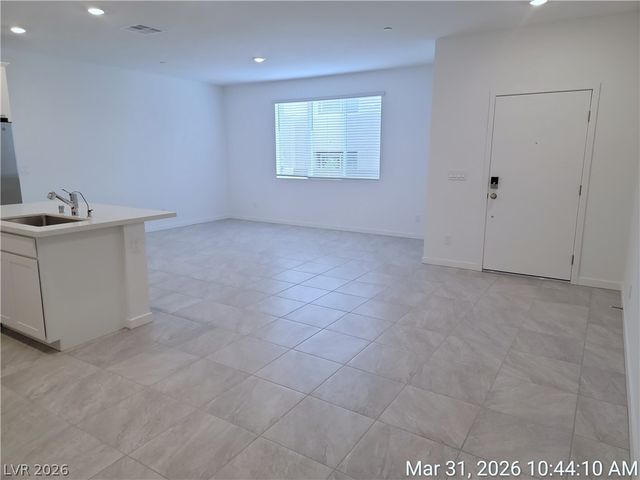 1524 Maya Crossing Avenue, Henderson, NV 89002